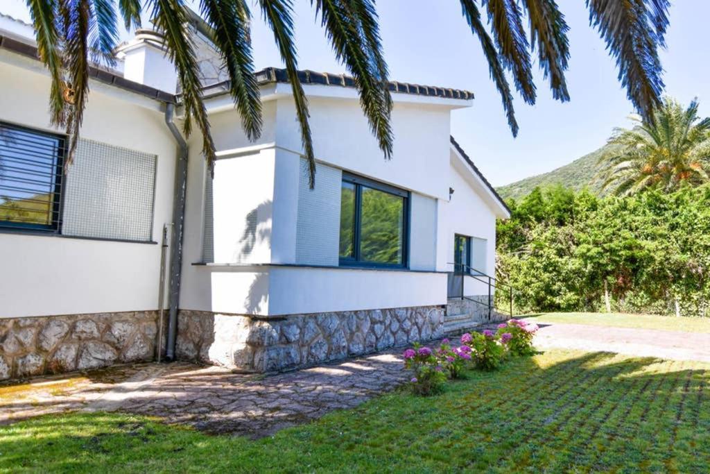Вилла ¡Nuevo! Espectacular Casa En La Playa De Berria Сантонья Экстерьер фото